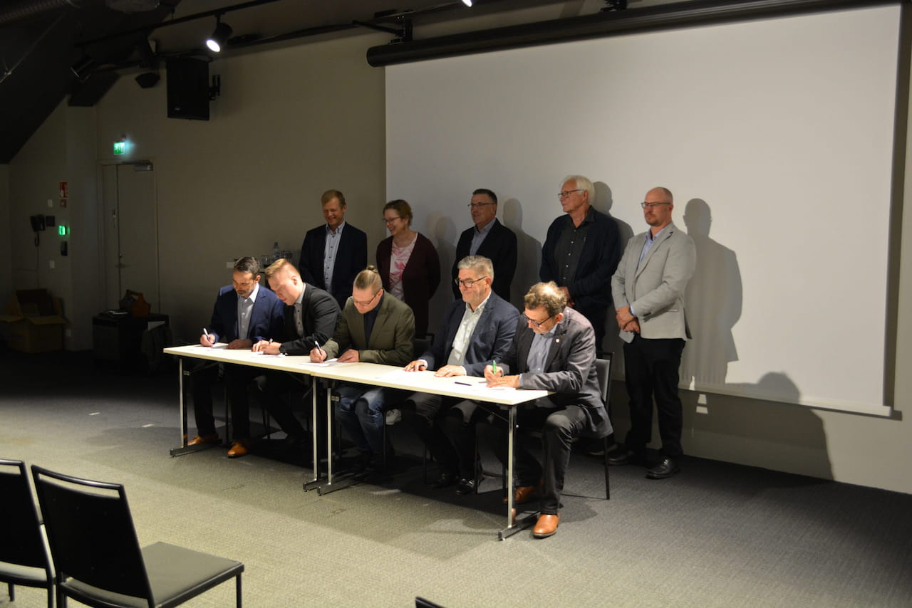 Metsänhoitoyhdistykset Karhu, Pirkanmaa, Pohjois-Pirkka, Roine ja Satakunta yhdistävät toimintansa.