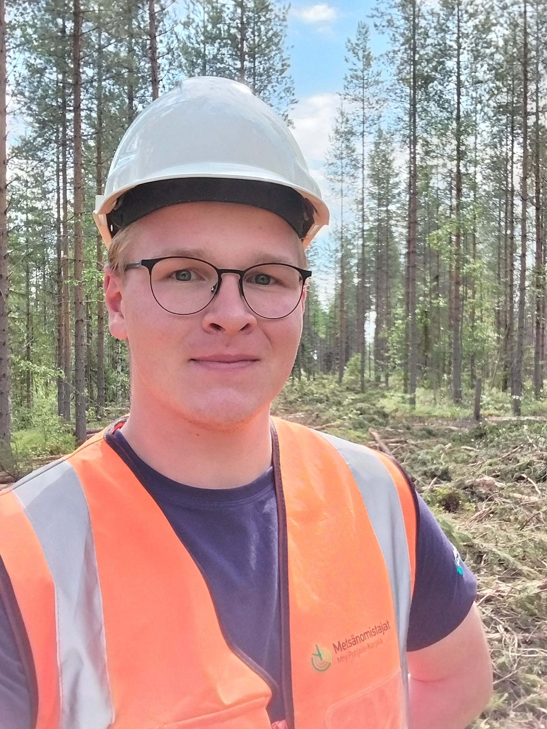 Metsäalan opiskelija Paavo: Vahvoista juurista metsänhoidon ytimeen