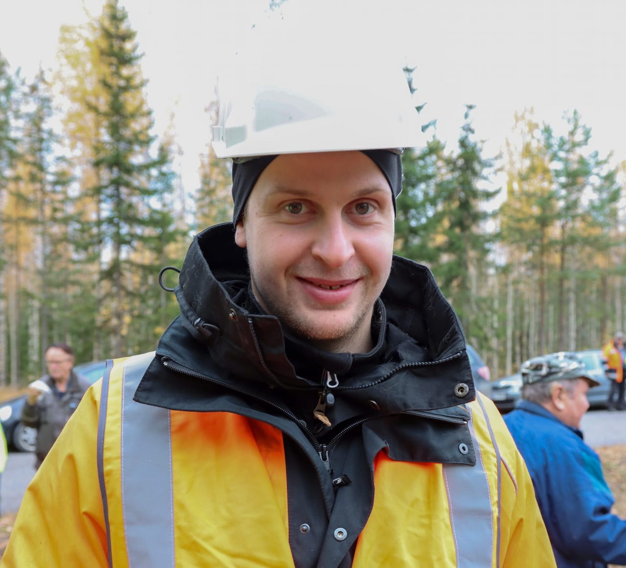 Metsänhoitoyhdistys Etelä-Savon sulkavalaiselle operaatioasiantuntija Manu Vasaralle myönnetty Metsämiesten Säätiön ”Työyhteisön hyvä tyyppi” -stipendi                                                                                             